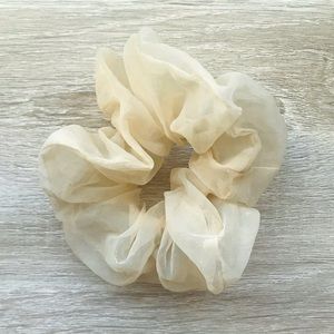 Tulle Scrunchie